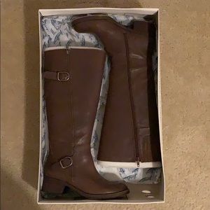 Lucky Brand Wide-Calf Hoxy, Nutmeg. Size 7M